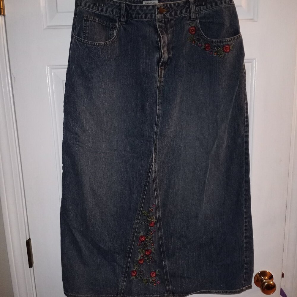 Denim skirt